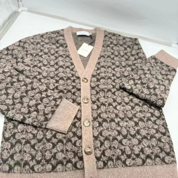 BNWT COACH Cardigan (Unisex) 100 percent wool - Picture 7 of 8